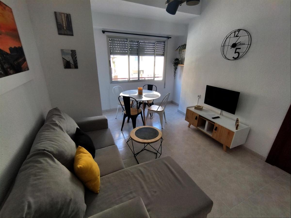 Guesthouse Shared With Host Alicante Buitenkant foto