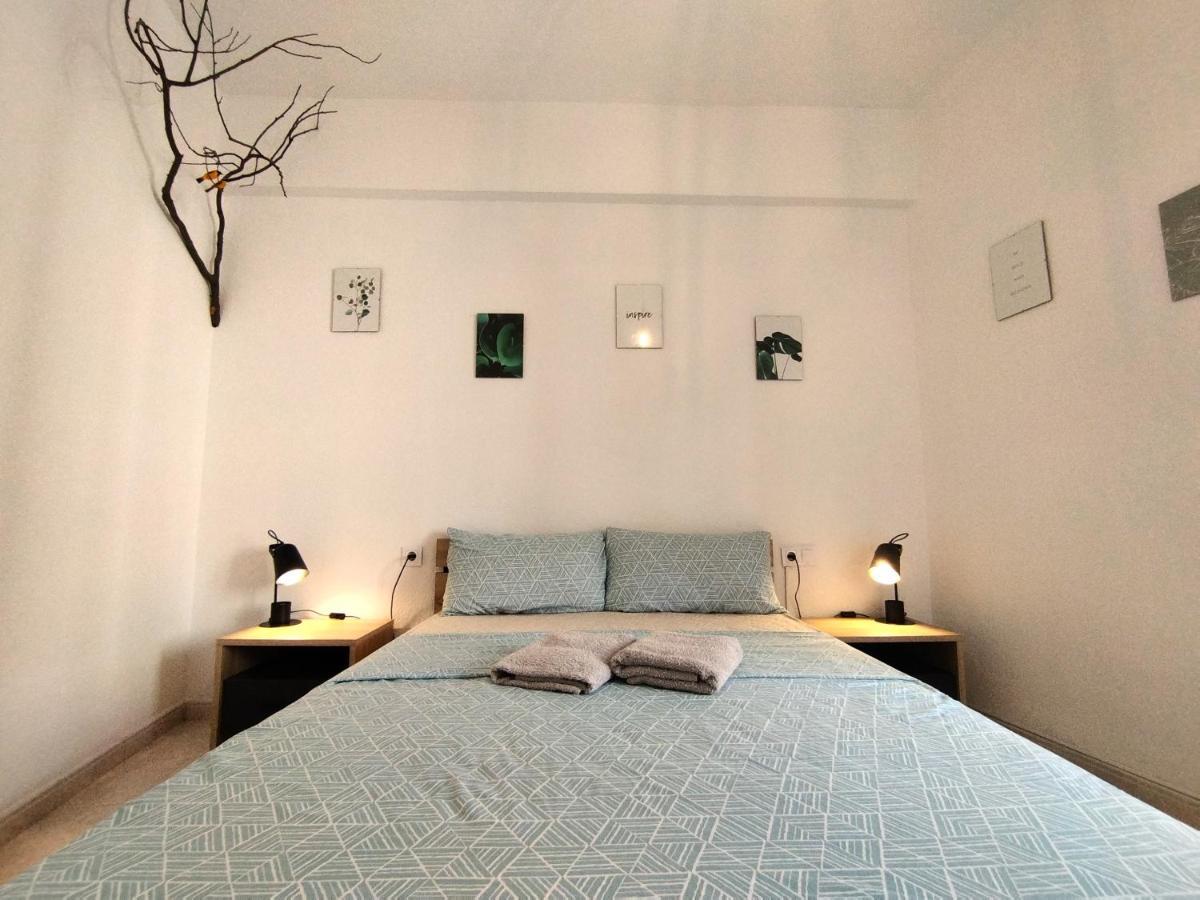 Guesthouse Shared With Host Alicante Buitenkant foto