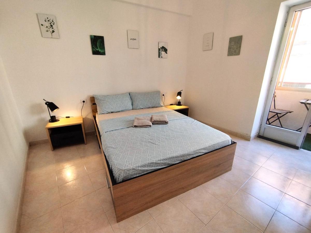 Guesthouse Shared With Host Alicante Buitenkant foto