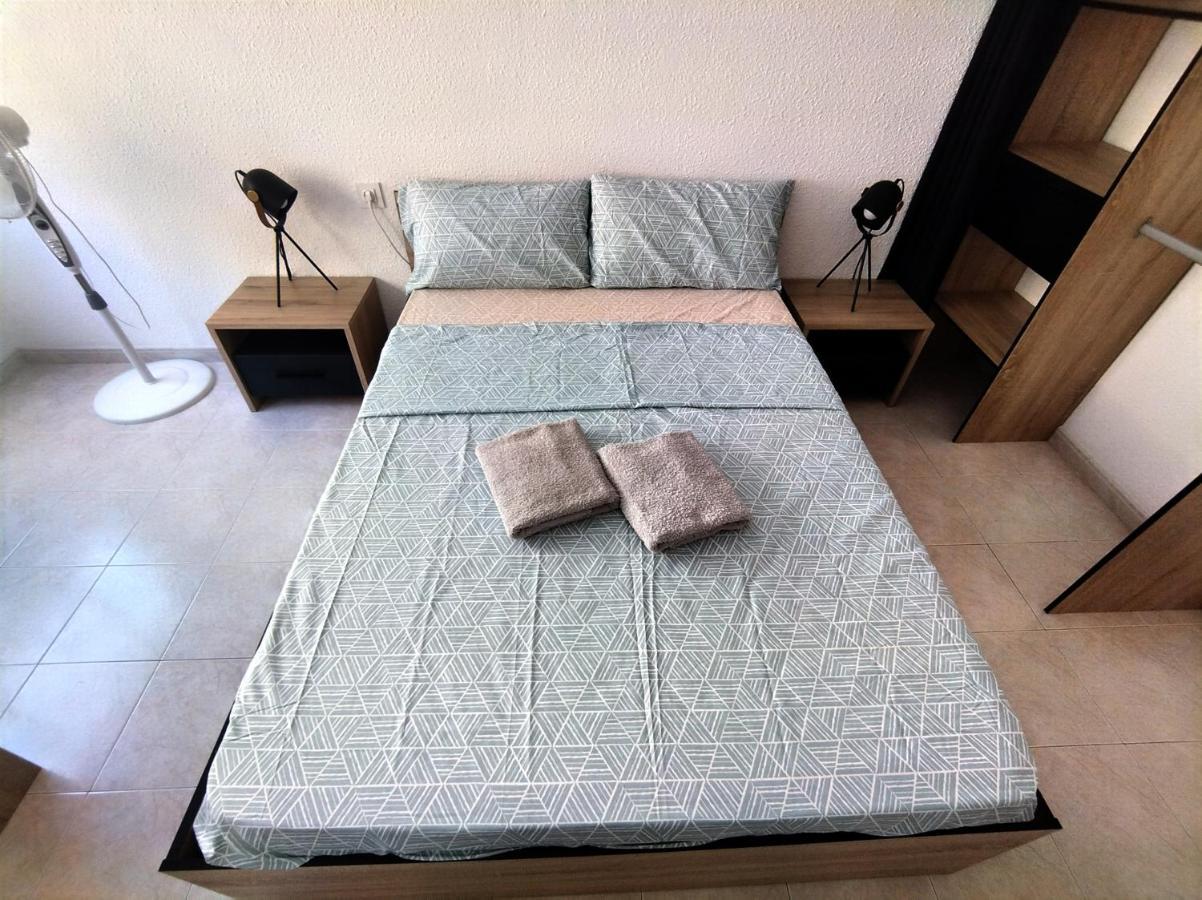 Guesthouse Shared With Host Alicante Buitenkant foto
