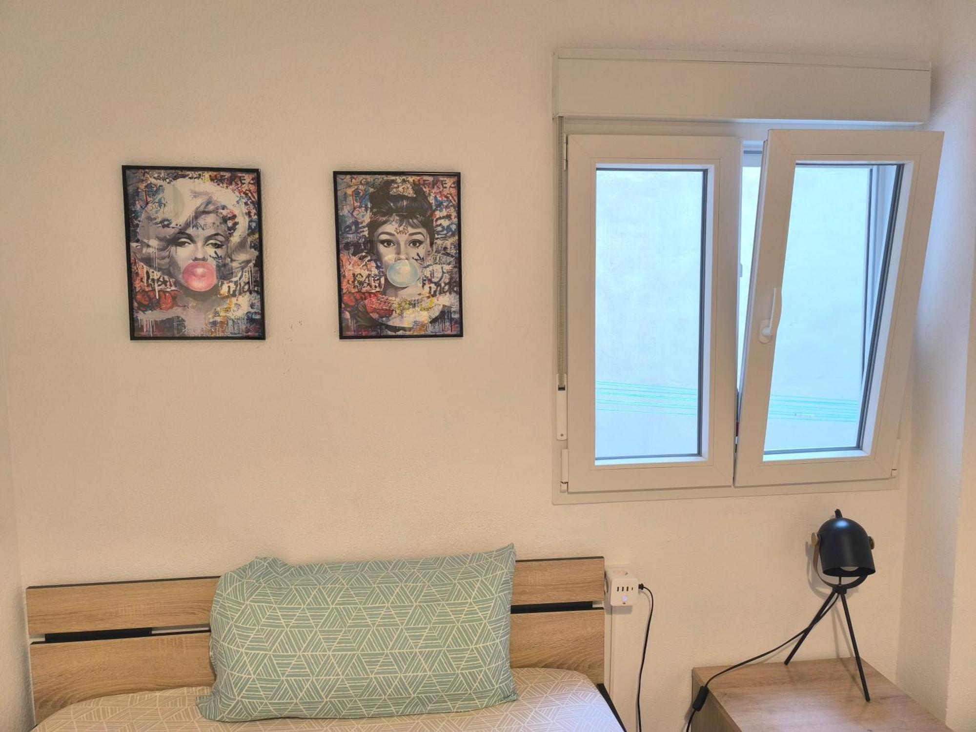 Guesthouse Shared With Host Alicante Buitenkant foto